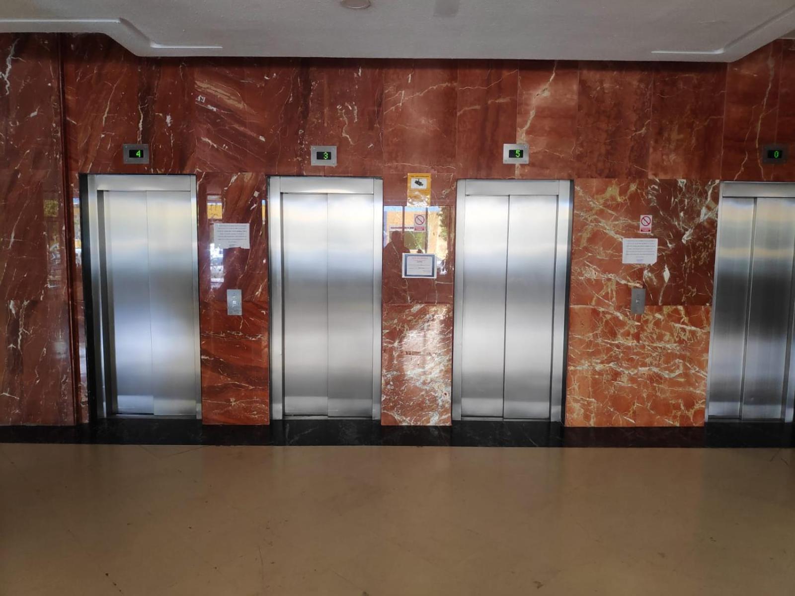Ver1 - Terraza - 1 Dorm - Wifi - Centro A 100 Metros - Playa A 600 Metros トレモリノス エクステリア 写真