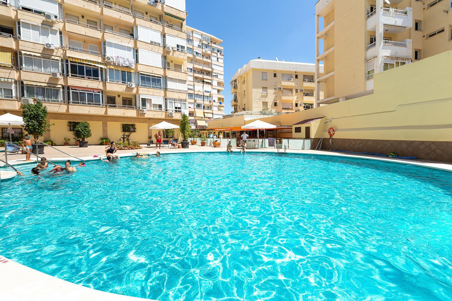 Ver1 - Terraza - 1 Dorm - Wifi - Centro A 100 Metros - Playa A 600 Metros トレモリノス エクステリア 写真