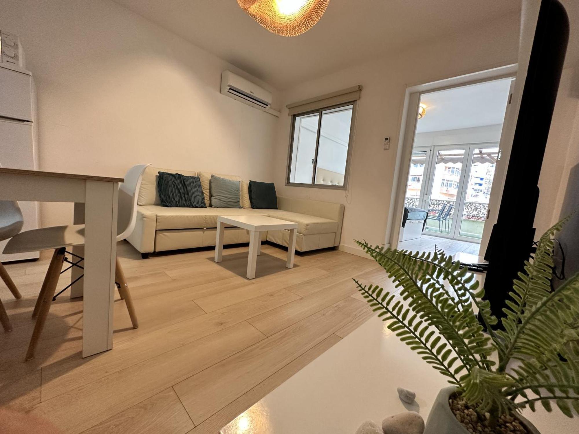 Ver1 - Terraza - 1 Dorm - Wifi - Centro A 100 Metros - Playa A 600 Metros トレモリノス エクステリア 写真